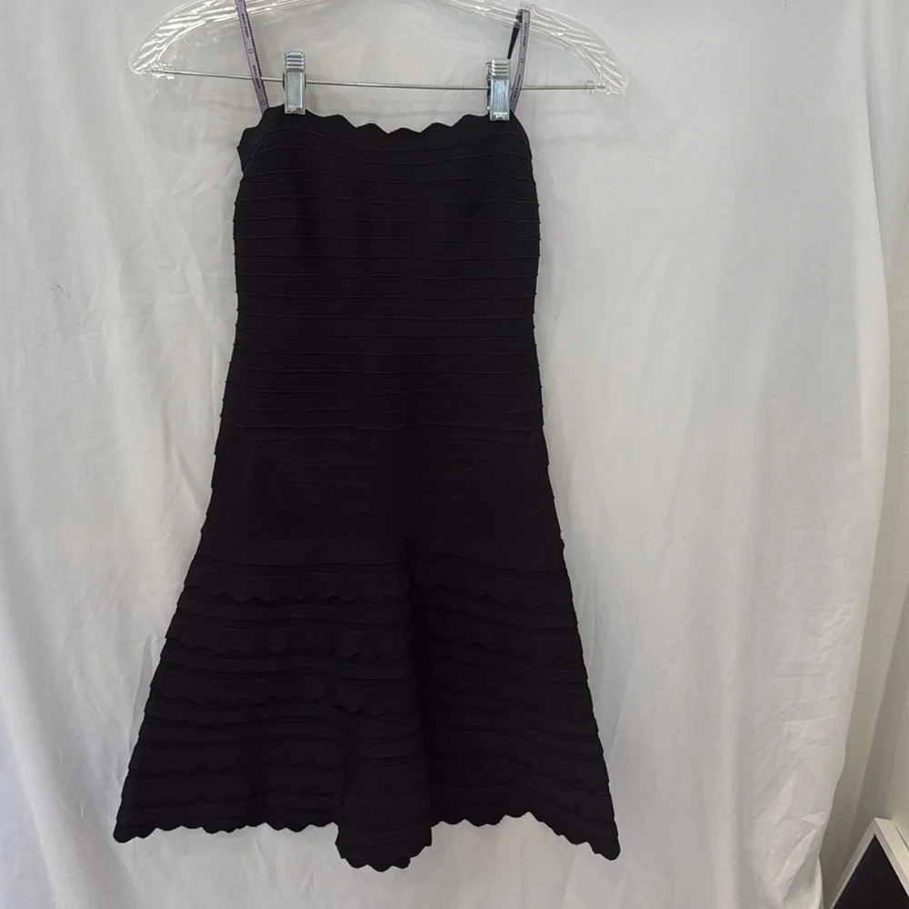 Herve Leger Black Cocktail Party Dress sz small from
The real real - Picture 3 of 8